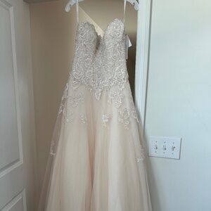 Wedding dress